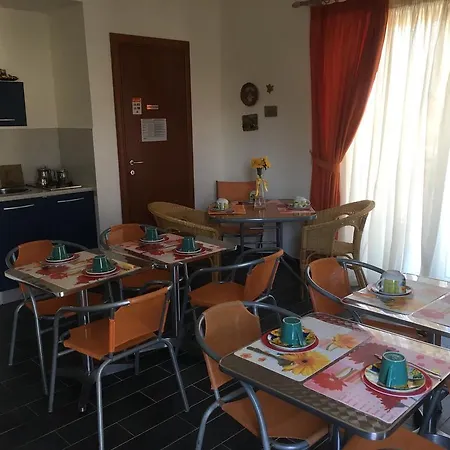 Alojamento de Acomodação e Pequeno-almoço Il Girasole